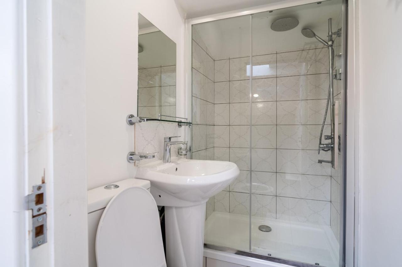 Innovation House Бернлі Екстер'єр фото